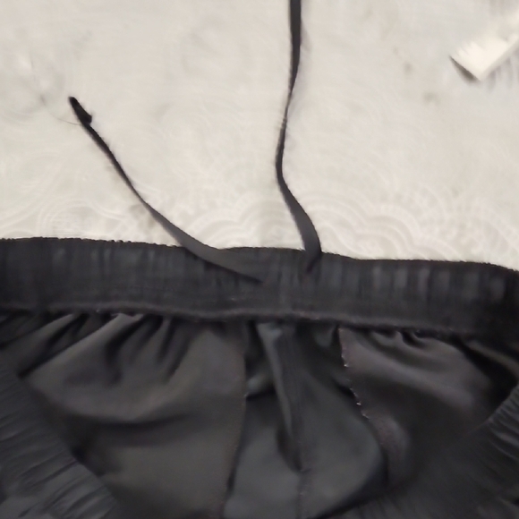 Nike Women's Black Athletic Shorts - Picture 6 of 8